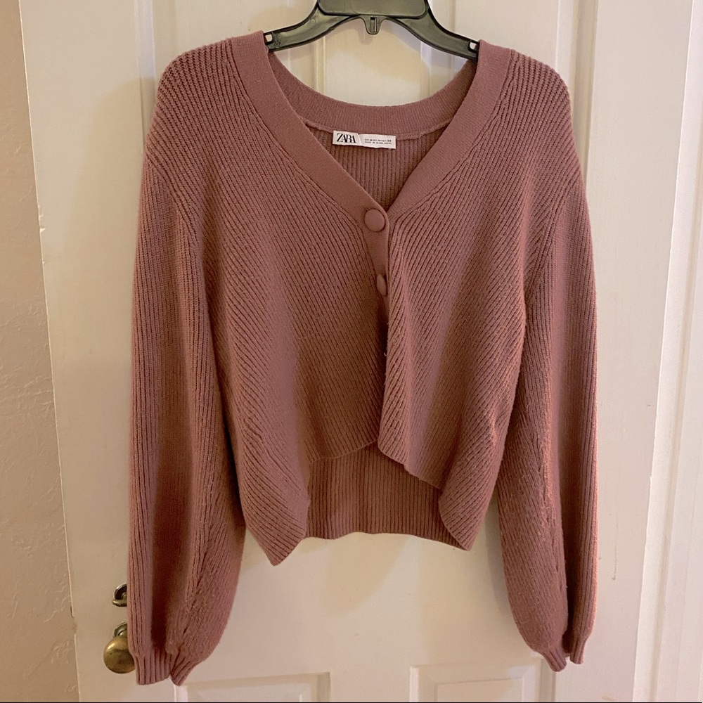 Cropped button front sweater in mauve